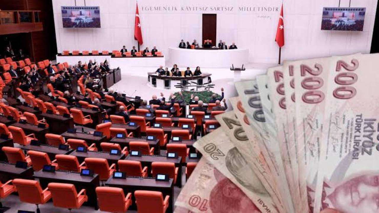Milyonlara nefes aldıracaktı: Emekliye asgari ücret kadar aylık ve ikramiye teklifine Meclis’te engel, anında reddedildi! 1